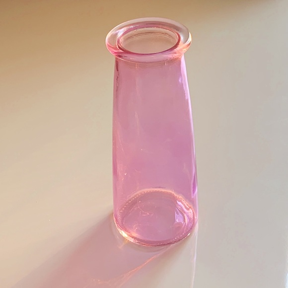 ❤️ Tall Vintage Pink Glass Tapered Cylindrical Milk Jug Vase